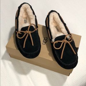UGG Dakota Slipper